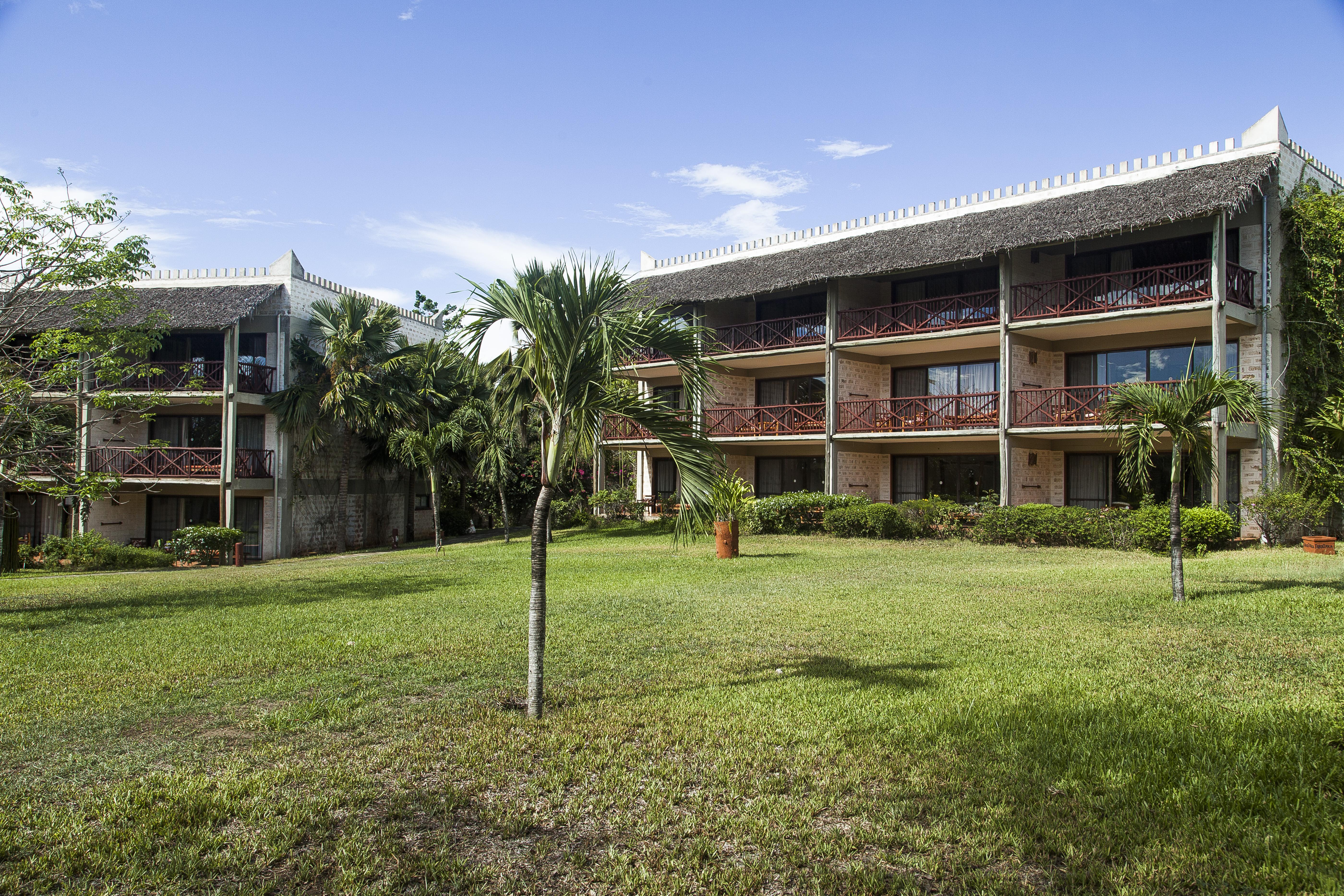 Baobab Beach Resort & Spa Diani Beach Exterior photo