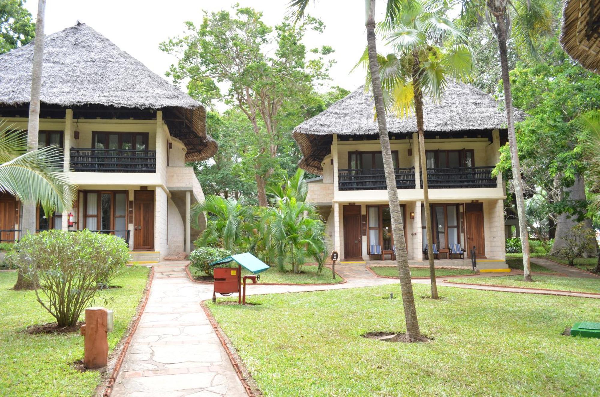 Baobab Beach Resort & Spa Diani Beach Exterior photo